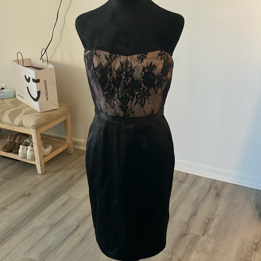 Elegant Black Lace Strapless Dress